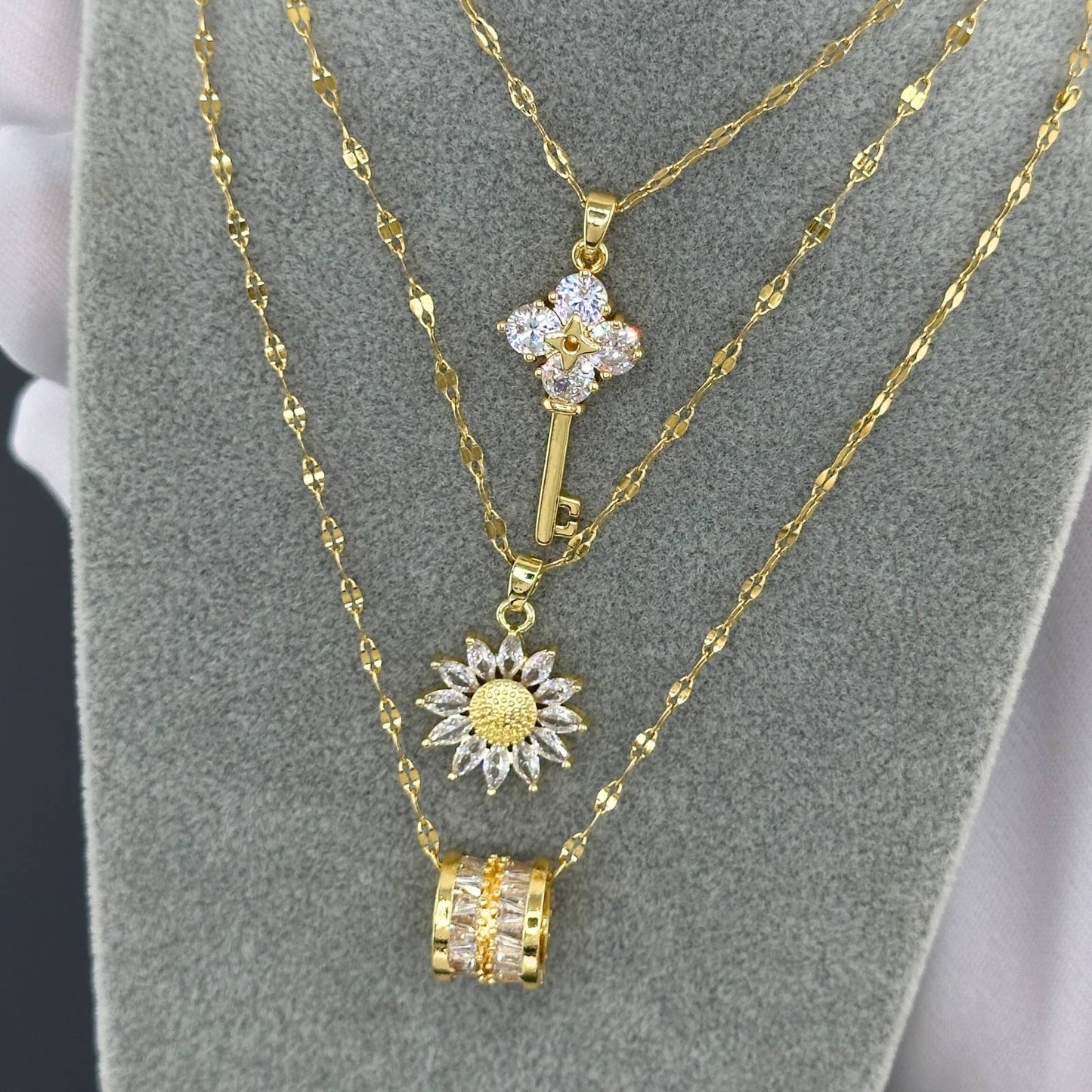 "Flower" Necklace, 18K Gold Plated Steel